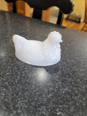 Vintage Hazel Atlas Milk Glass Hen On Nest - Top Only